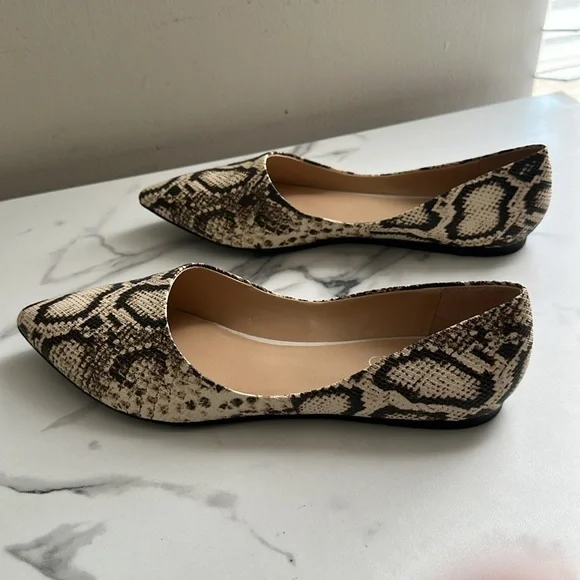 Pre owned/ Franco Sarto Snakeskin Patterned Women's Flats - Picture 11 of 15